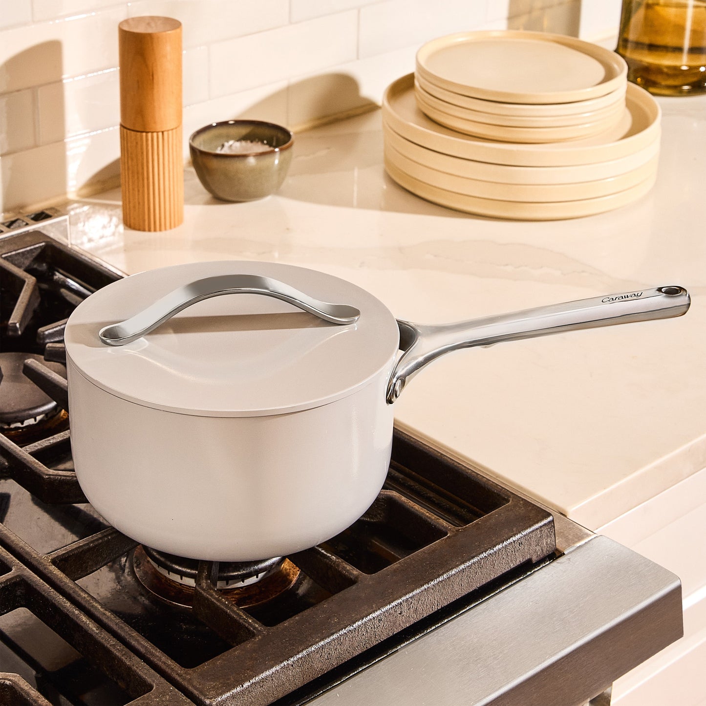 Ceramic Sauce Pan. 3 qt